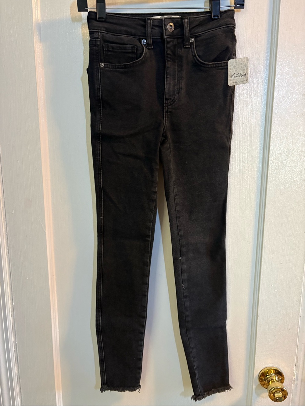 Free People Black Women's Skinny Jeans - Classic Stretch Denim